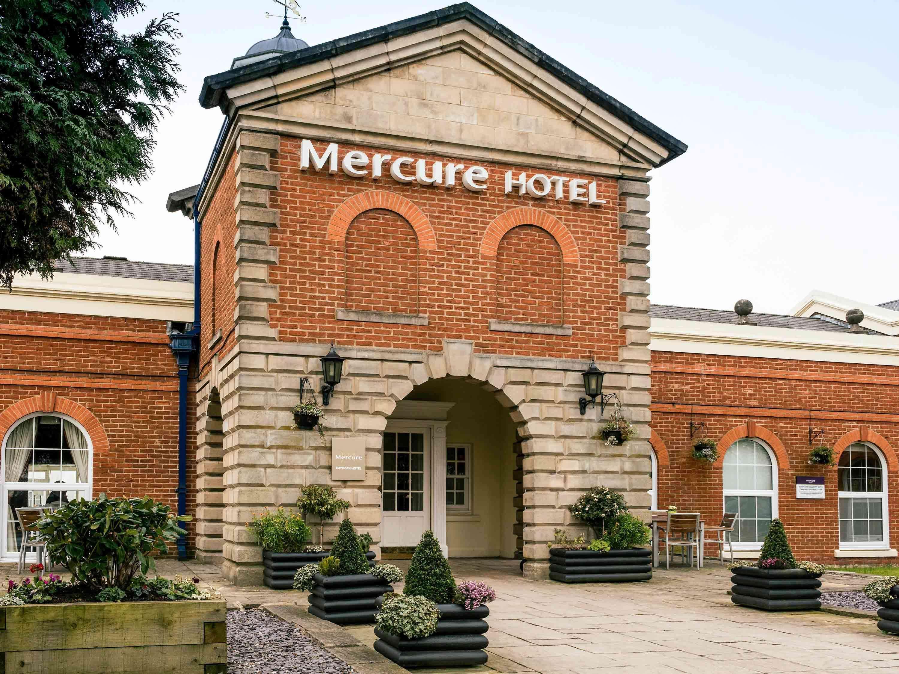 Mercure Haydock Hotel Buitenkant foto
